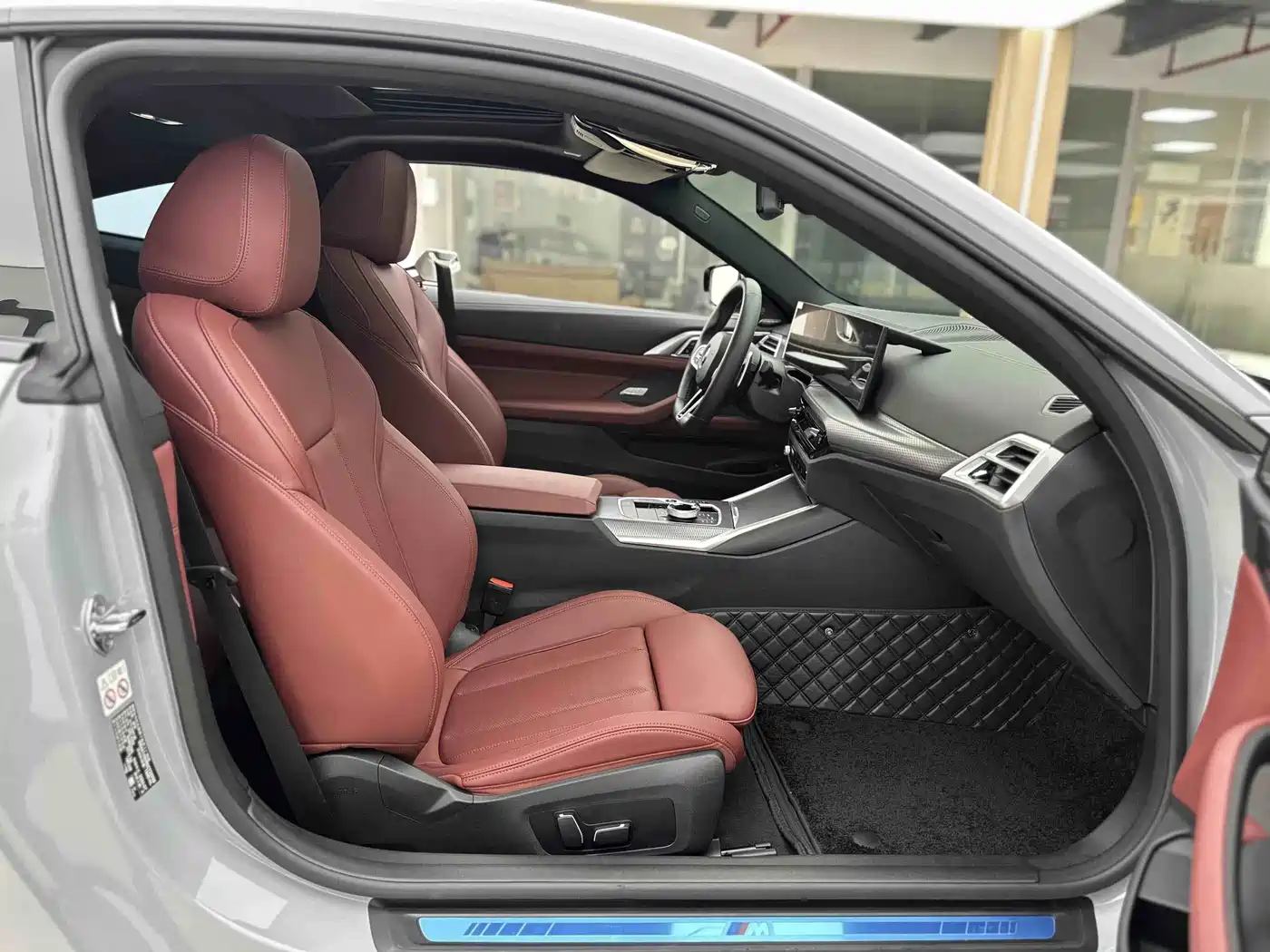 BMW 4 Series 2024 430i M Sport Shadow Edition фото 7