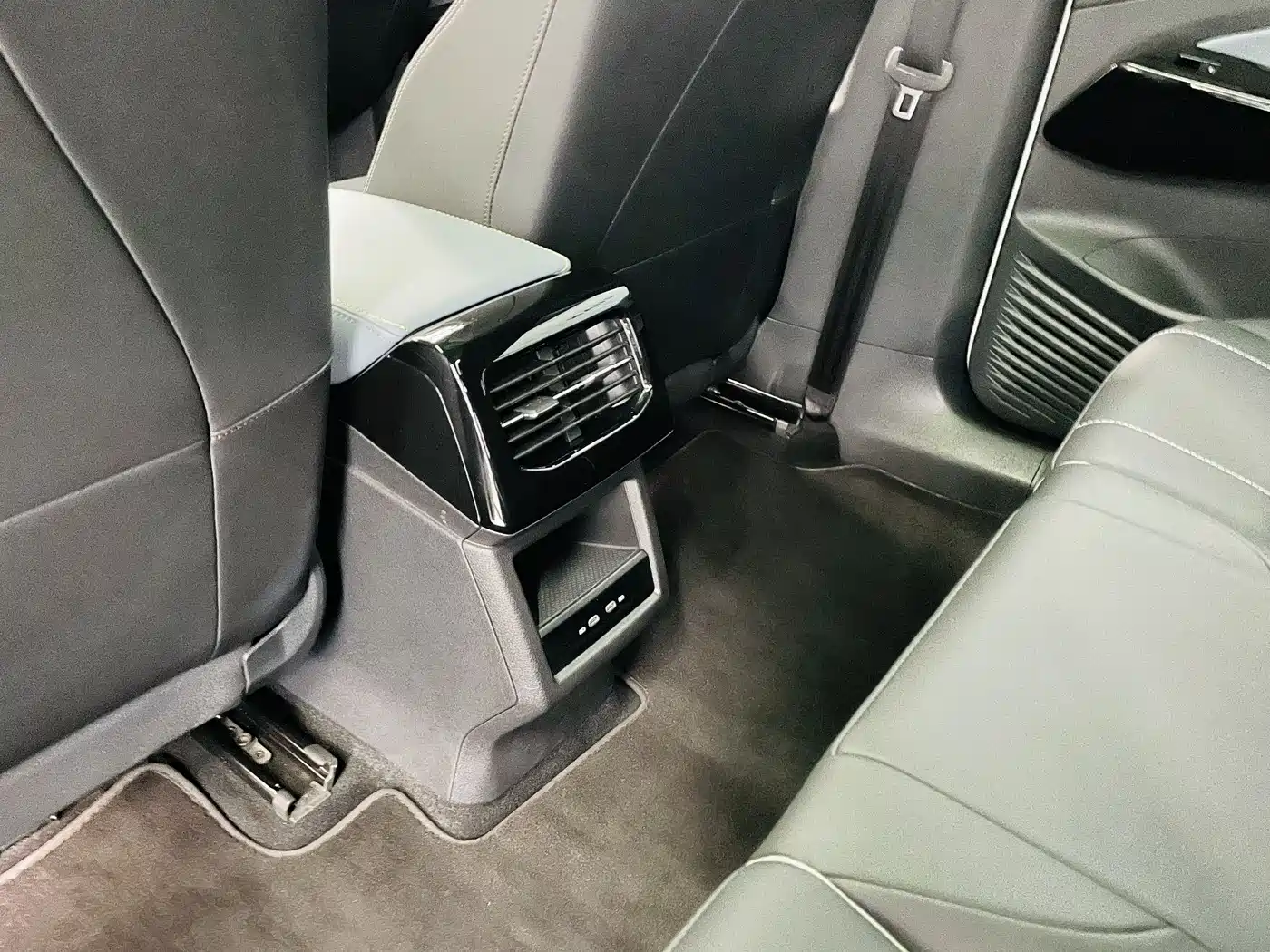 Volkswagen ID.4 X 2025 Smart Pure Intelligent Edition фото 10