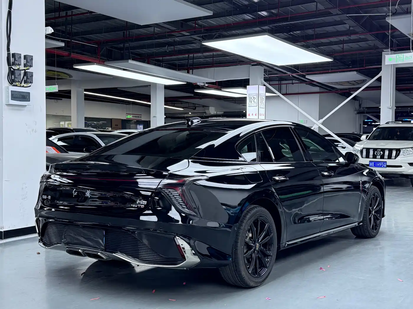 Hongqi H6 2024 Model 2.0T Fashion Edition фото 21