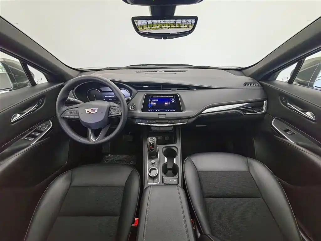 Cadillac XT4 2018 Model 28T 2WD Technology фото 5