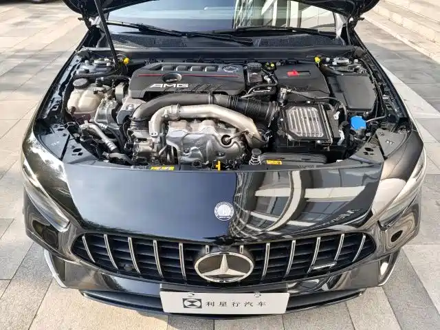 Mercedes-Benz A-Class AMG 2025 AMG A 35 L 4MATIC фото 21