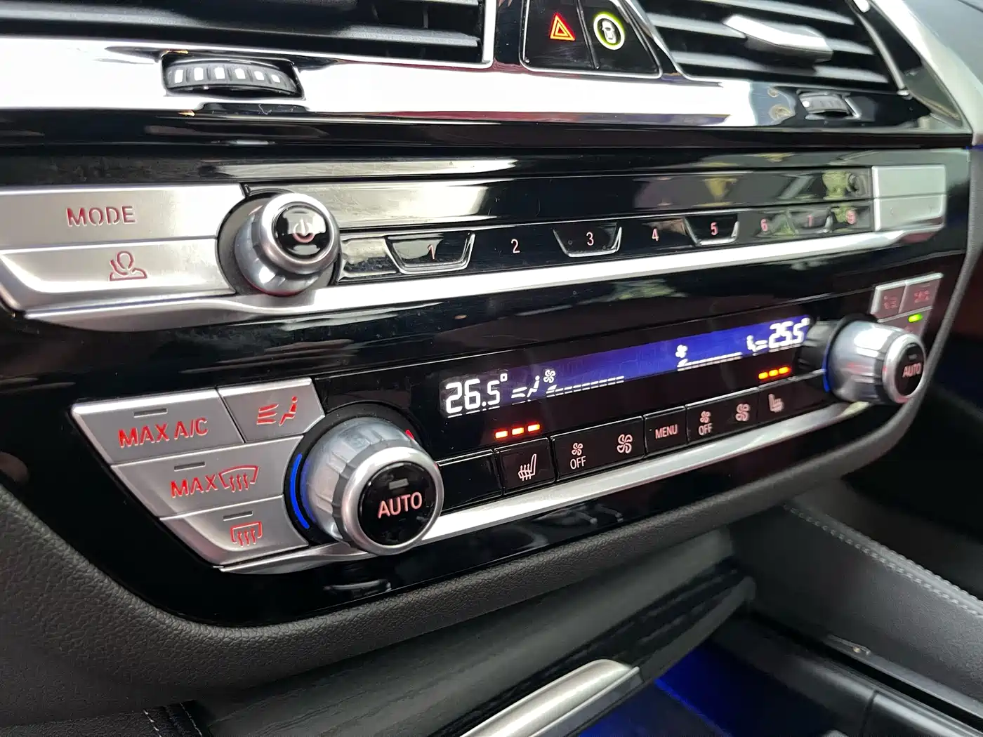 BMW 5 Series 2023 530Li xDrive M Sport Package фото 24
