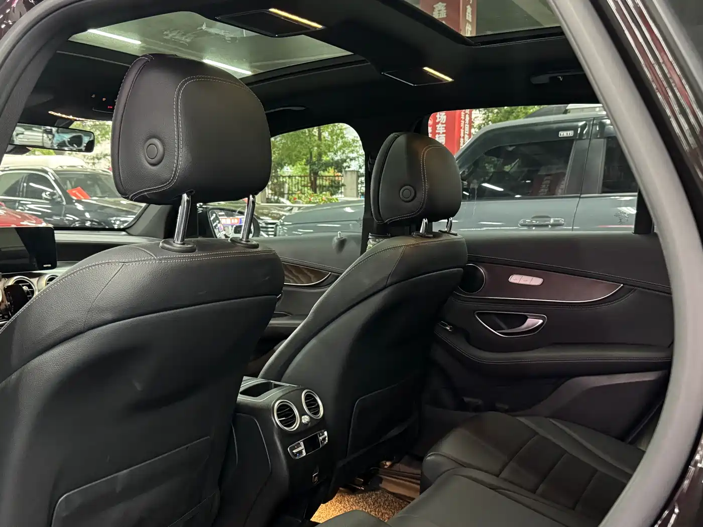 Mercedes-Benz GLC 2020 Facelift GLC 300 L 4MATIC Dynamic фото 5