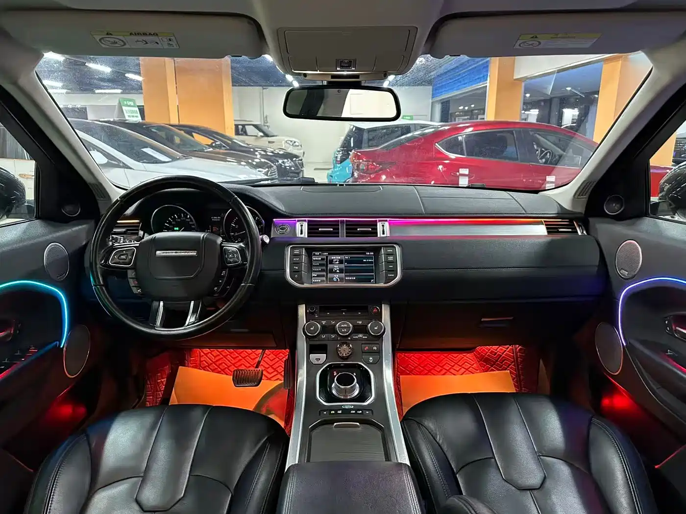 Land Rover Range Rover Evoque 2015 2.0T 5-Door Intelligent Edition фото 4