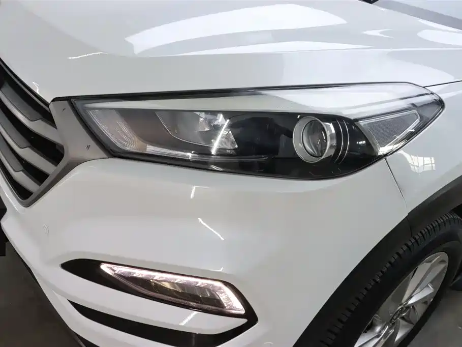 Hyundai Tucson 2015 1.6T Dual Clutch 2WD Smart фото 33