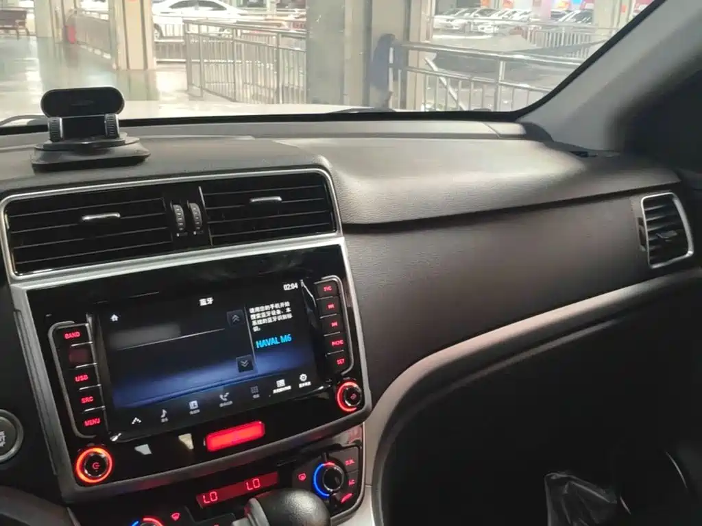 Фото 10 - Haval M6