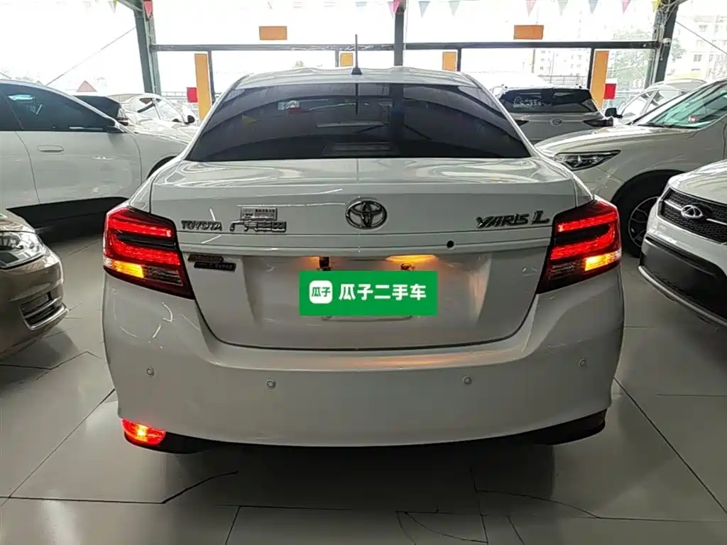 Toyota YARiS L Zhi Xiang 2017 1.5E CVT Charming Edition фото 6