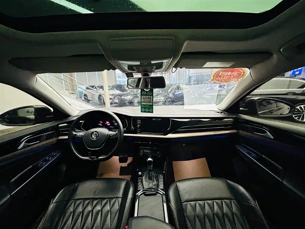 Volkswagen Passat 2019 Model 330TSI Luxury Edition China V фото 14