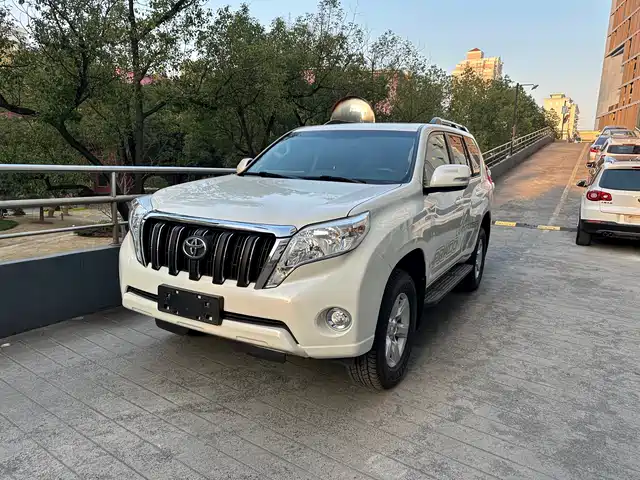 toyota prado