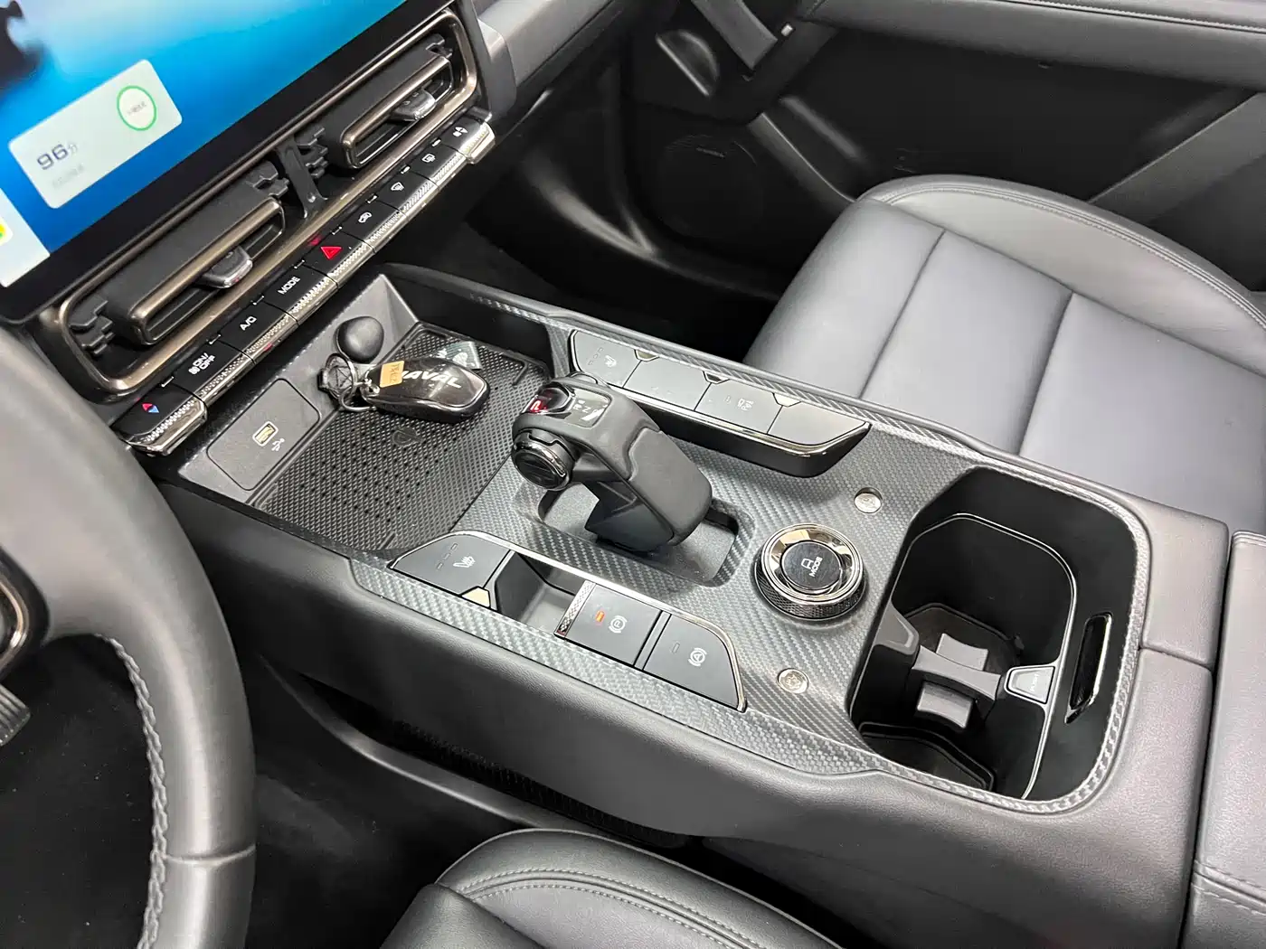 Haval Meng Long NEV 2023 Hi4 102 Explorer Edition фото 26