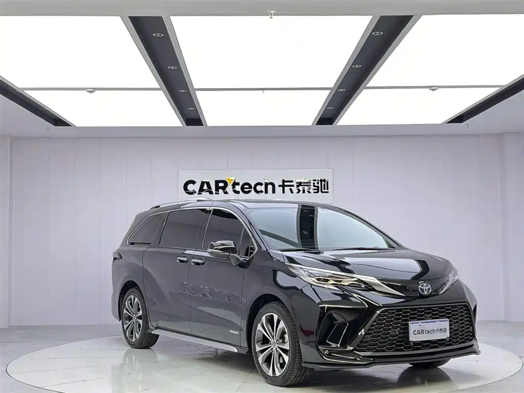 Toyota Granvia 2024 2.5L Hybrid Premium PLUS фото 7