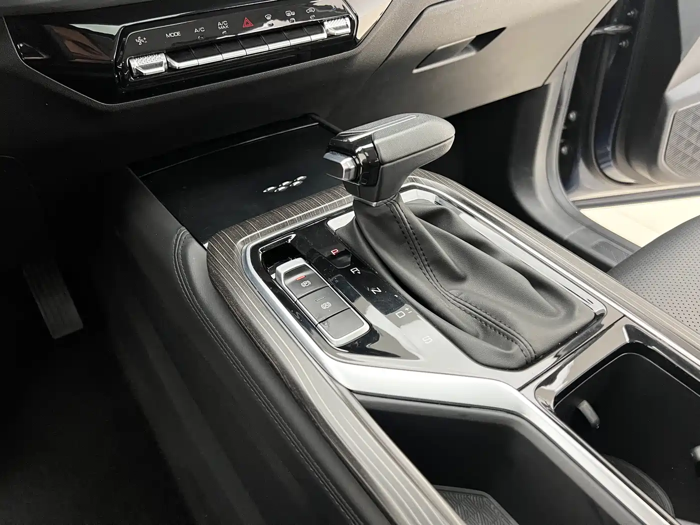 Wuling Motors Wuling Jiachen 2023 2022 1.5T CVT Exclusive Flagship Model