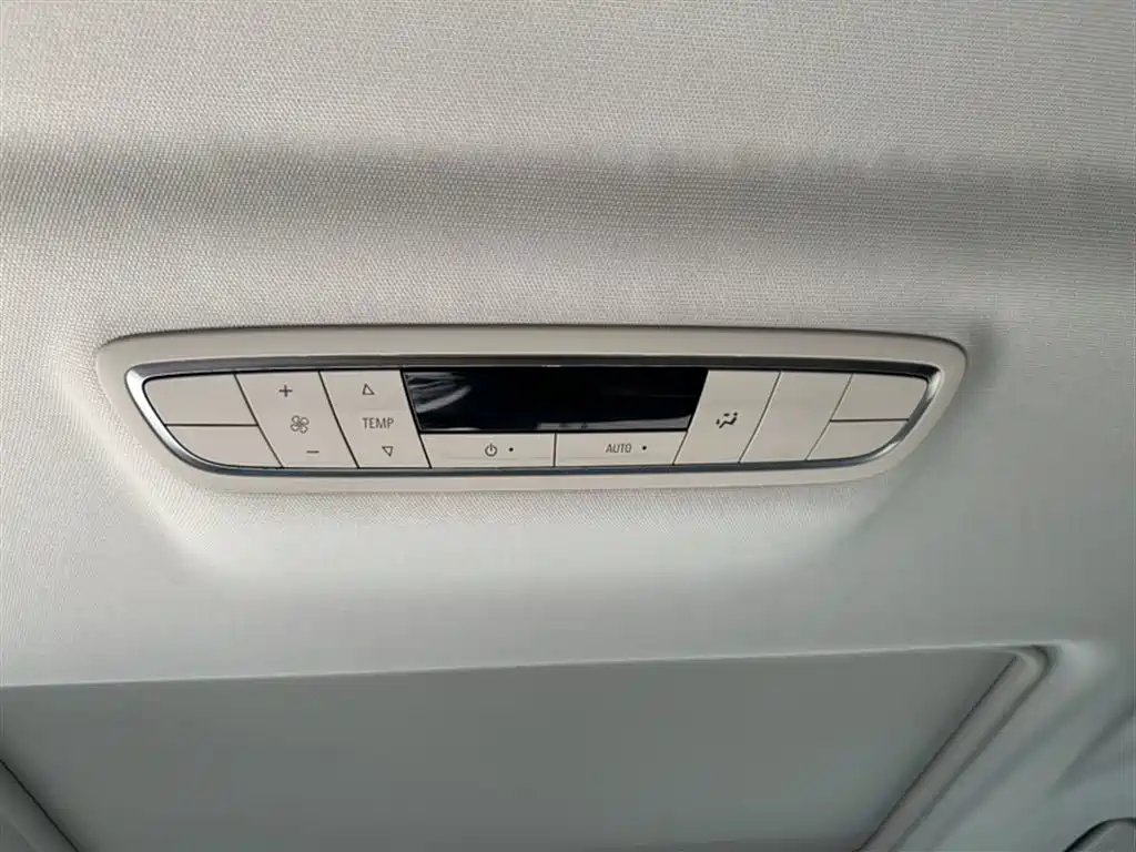 Buick GL8 2017 ES 28T Comfort Type China V фото 5