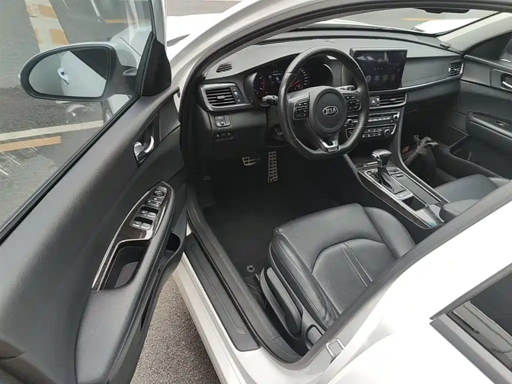 Kia K5 2016 1.6T Automatic LUX фото 16