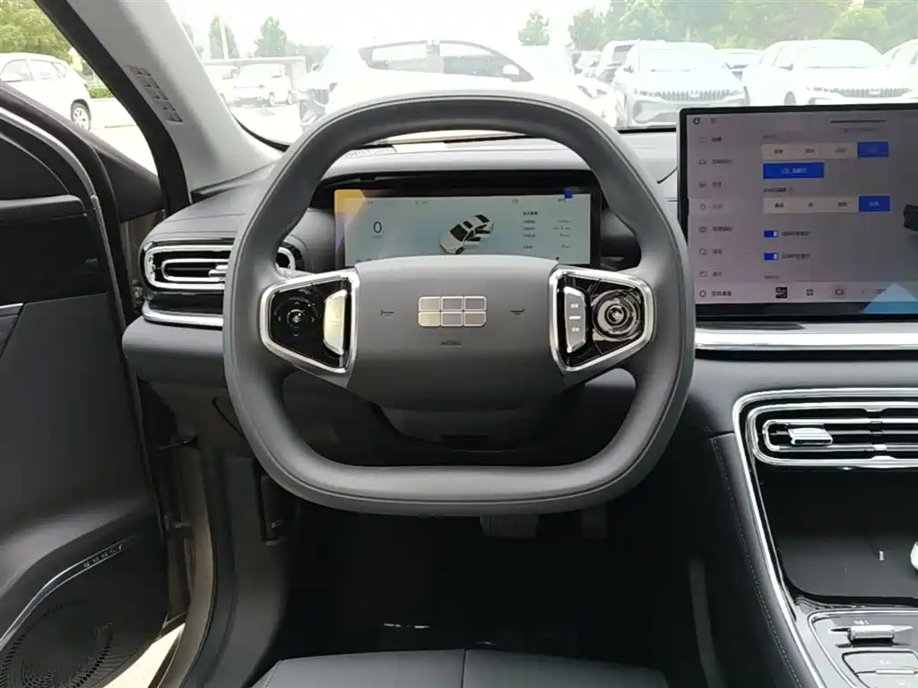 Geely Galaxy Galaxy Stellar 6 2025 125km Long Voyage Edition фото 11