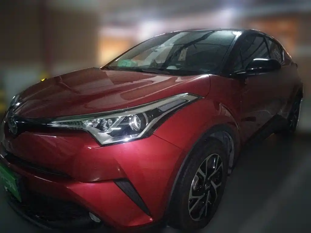 Toyota C-HR 2020 Model 2.0L Leading