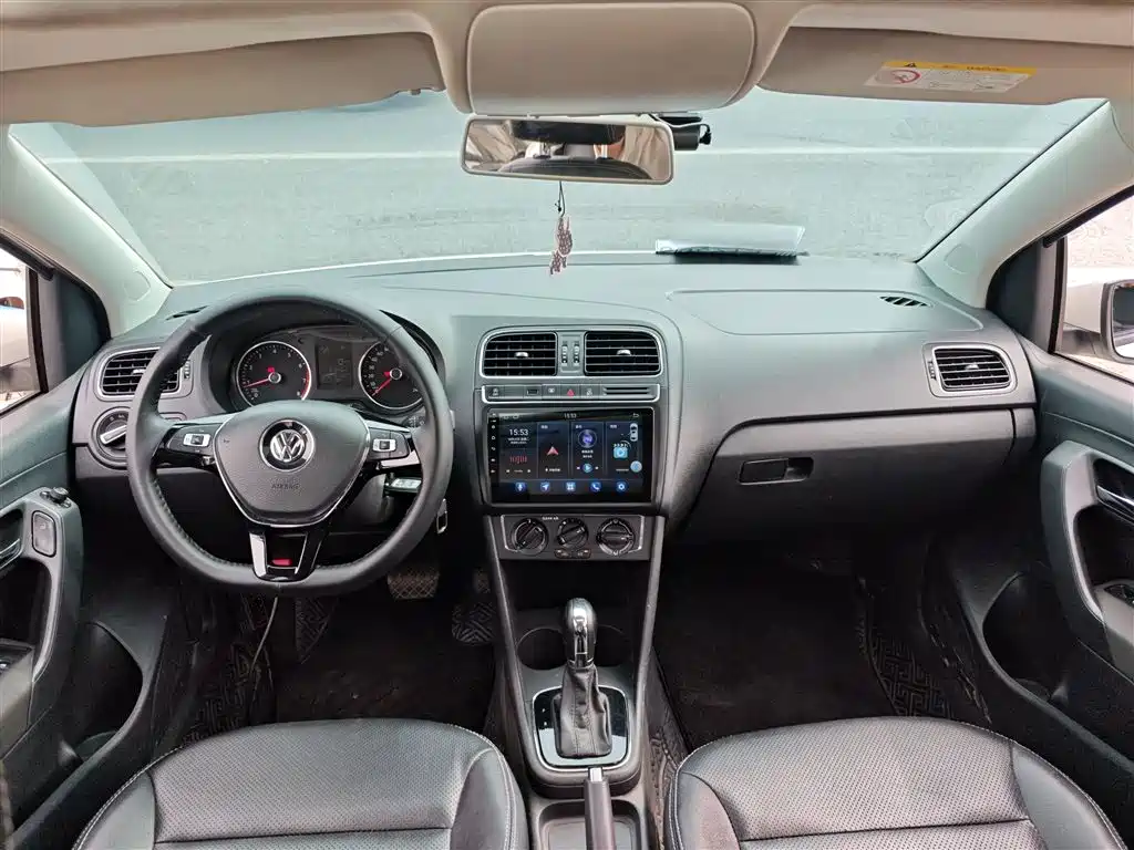 Volkswagen Polo 2018 1.5L Auto Comfort фото 10