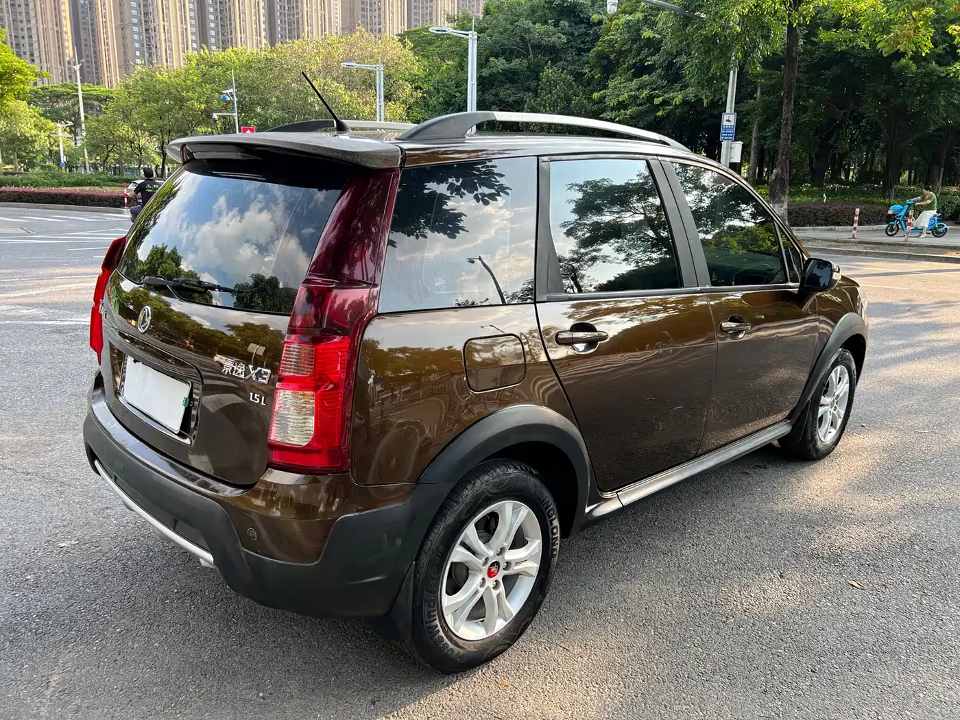 Dongfeng Fengxing Joyear X3 2015 2015 1.5L Comfort Model