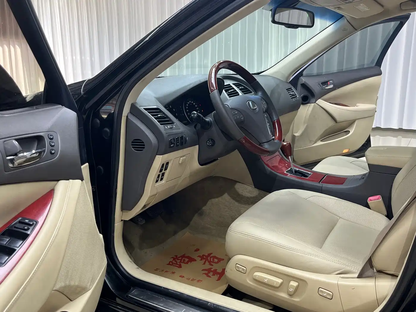 Lexus ES 2010 350 Luxury Edition фото 8