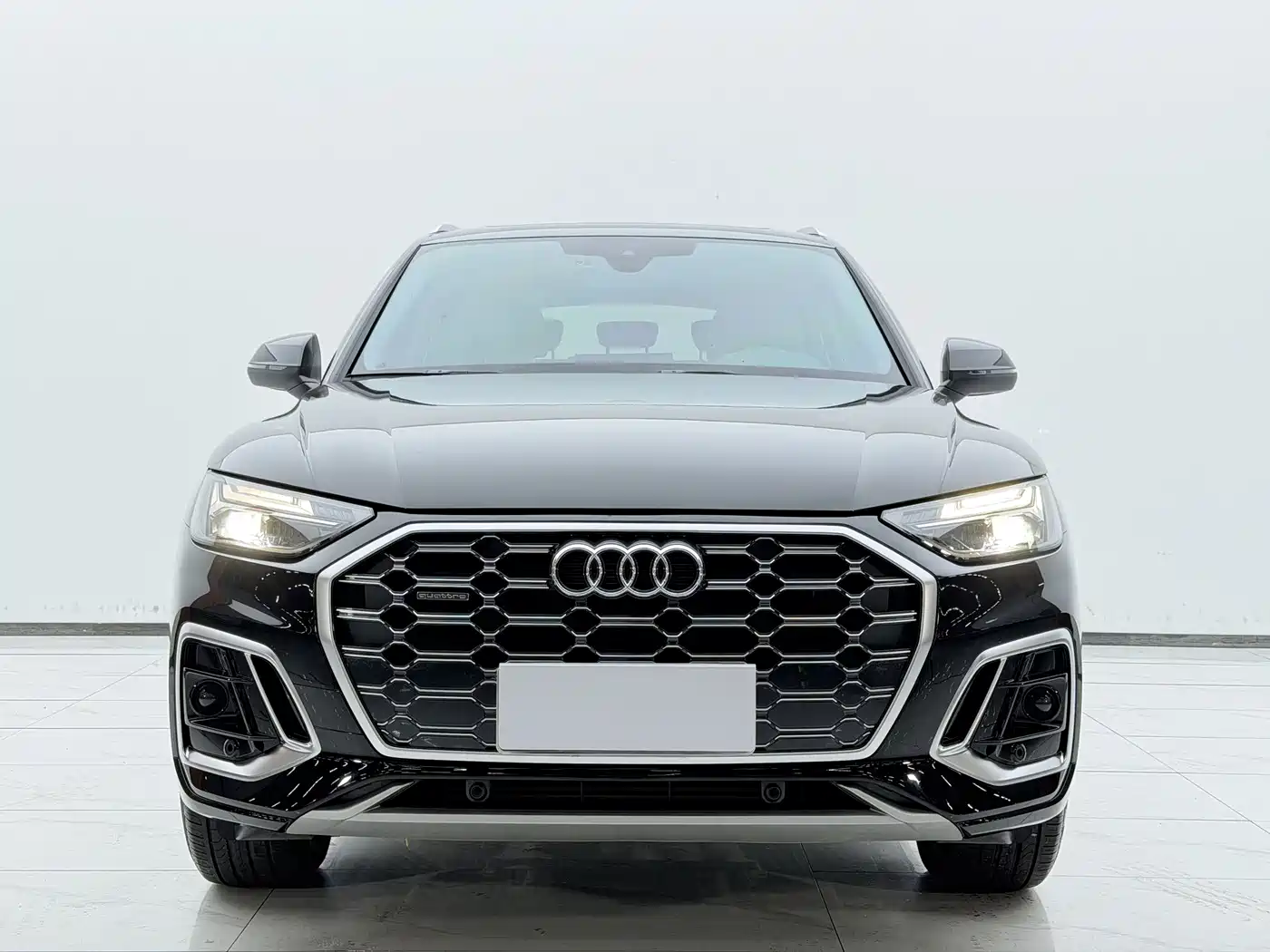 Audi Q5L 2025 40 TFSI Fashion Dynamic фото 2