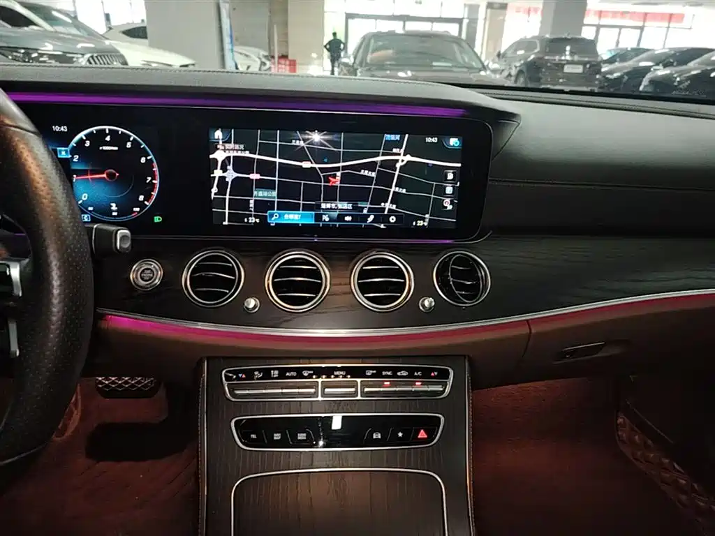 MERCEDES-BENZ E-CLASS