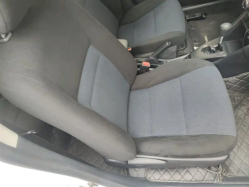 Toyota YARiS L Zhi Xuan 2019 1.5E CVT MeiDong Edition China VI фото 25
