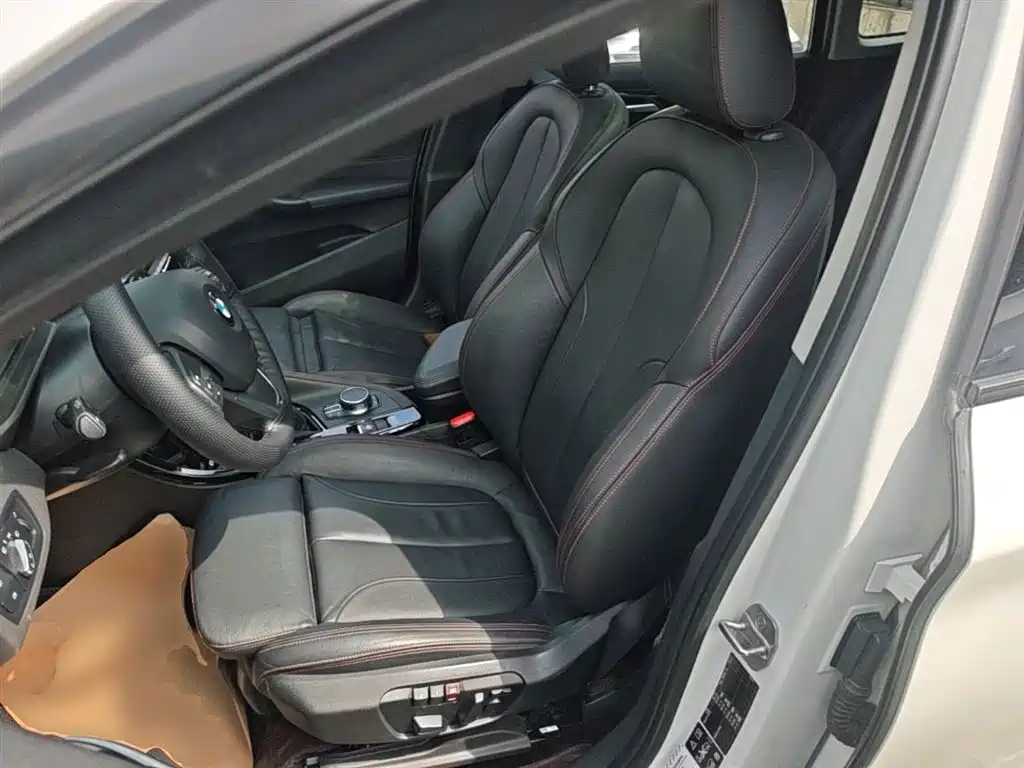 BMW X1 2016 xDrive20Li Luxury Model фото 15