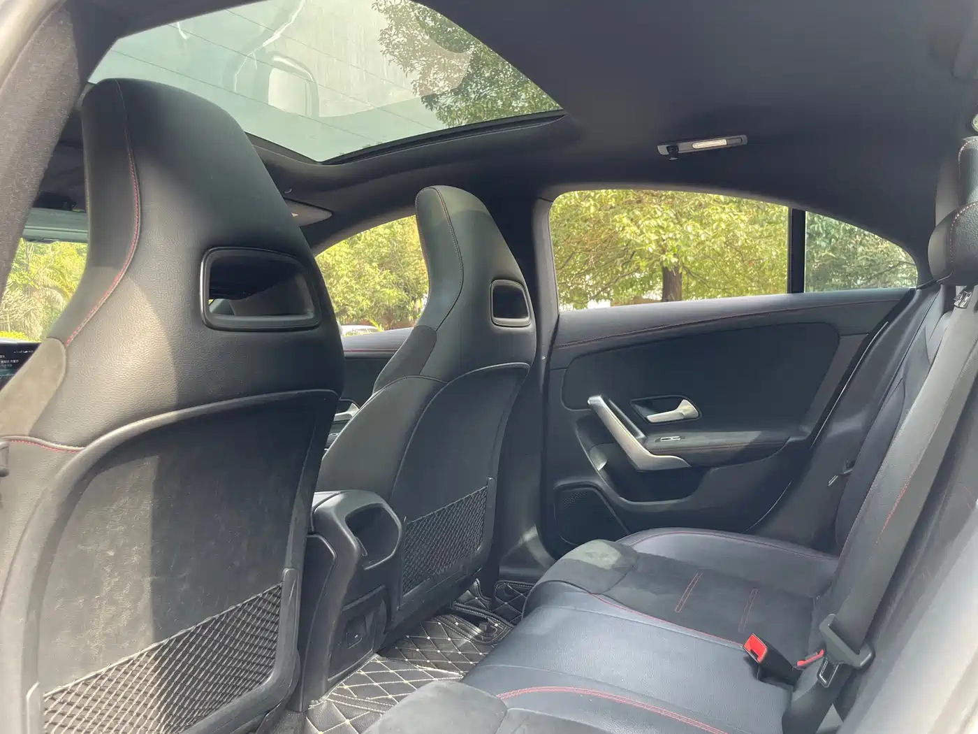 Mercedes-Benz CLA (Import) 2021 CLA 200 фото 10