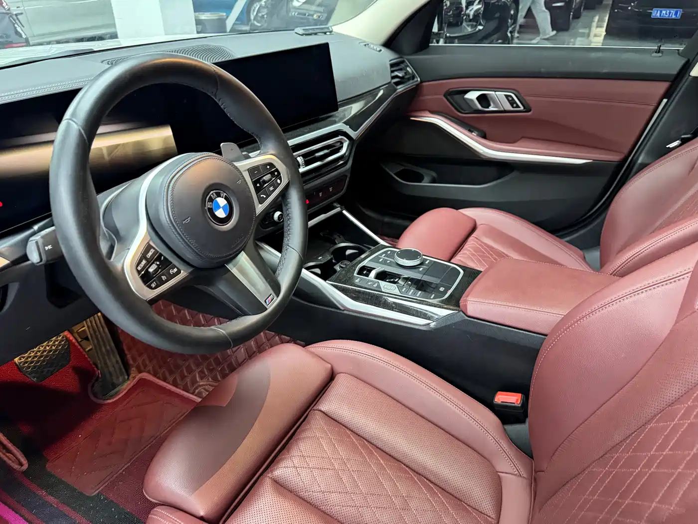 BMW 3 Series 2023 325Li M Sport Package фото 5