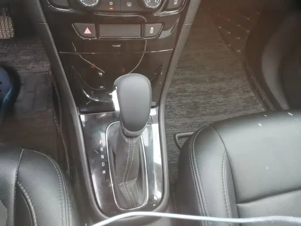 Фото 14 - Buick Encore