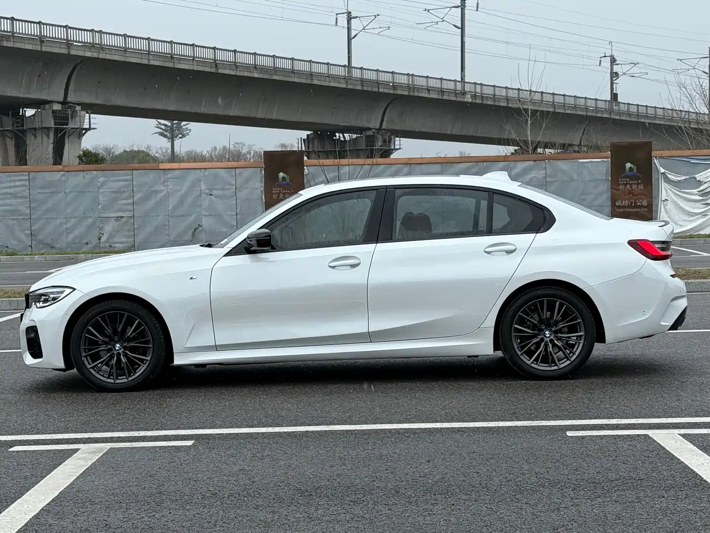 BMW 3 Series 2022 325Li M Sport Shadow Edition фото 5