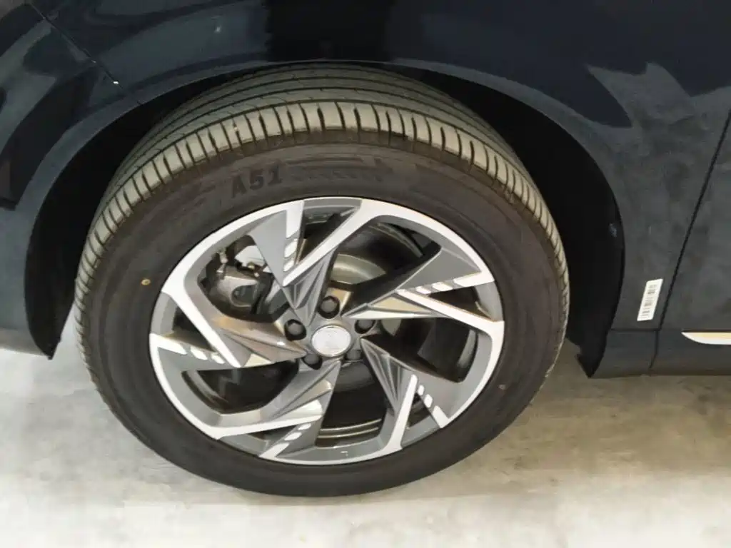 Hongqi HS3 PHEV 2026 2024 PHEV 115km Power Edition