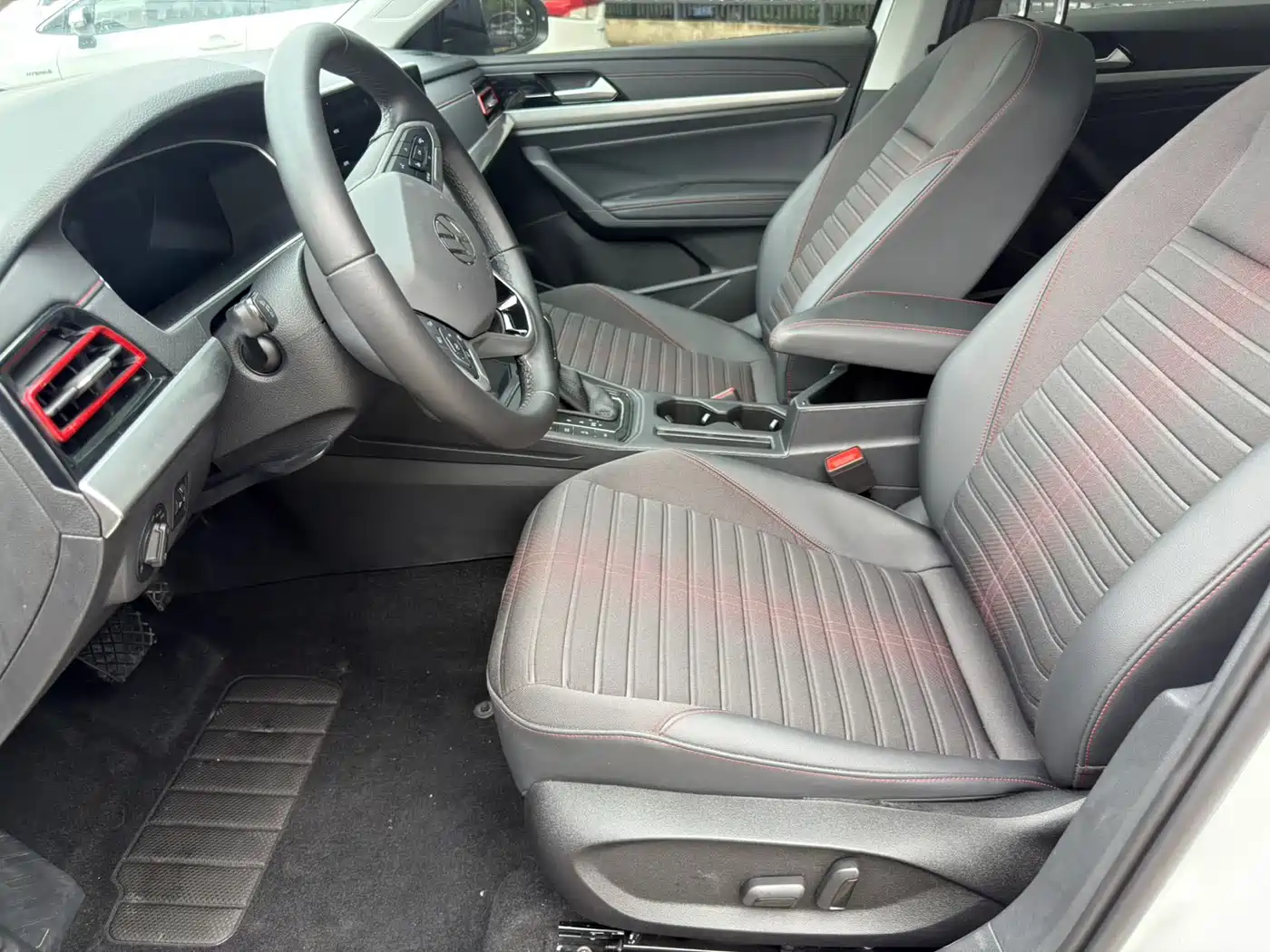 Volkswagen Lavida 2023 280TSI DSG Starlight Comfort Edition фото 9