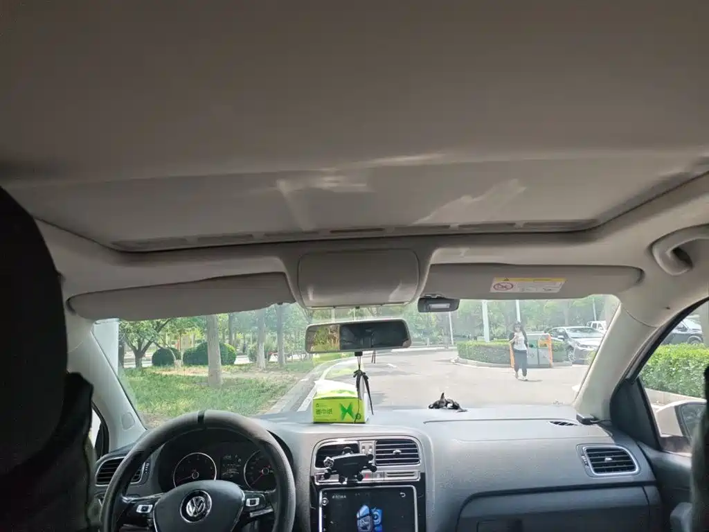 Volkswagen Polo 2018 1.5L Auto Comfort фото 9