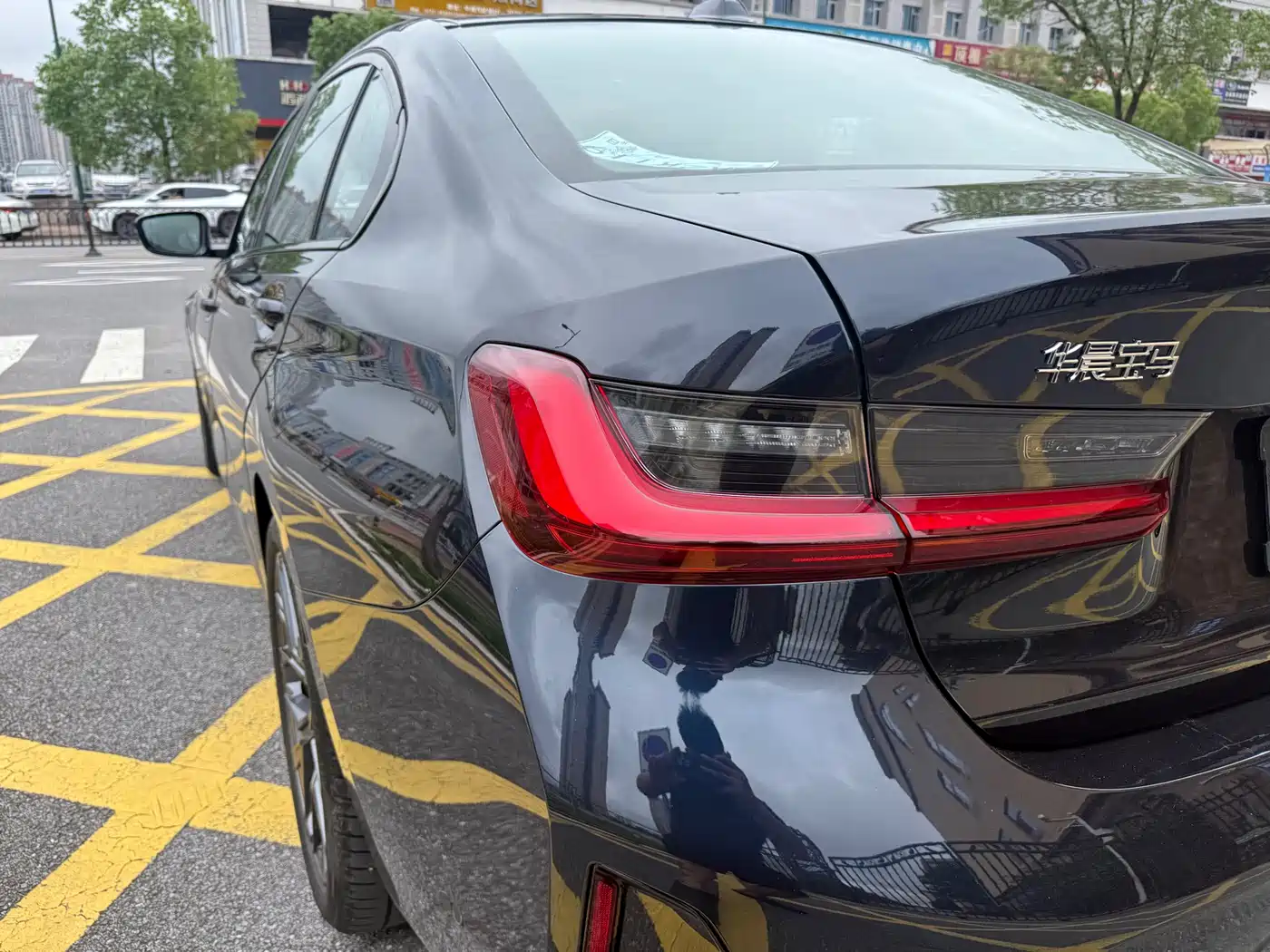 BMW 3 Series 2025 330Li M Sport Night Edition фото 11