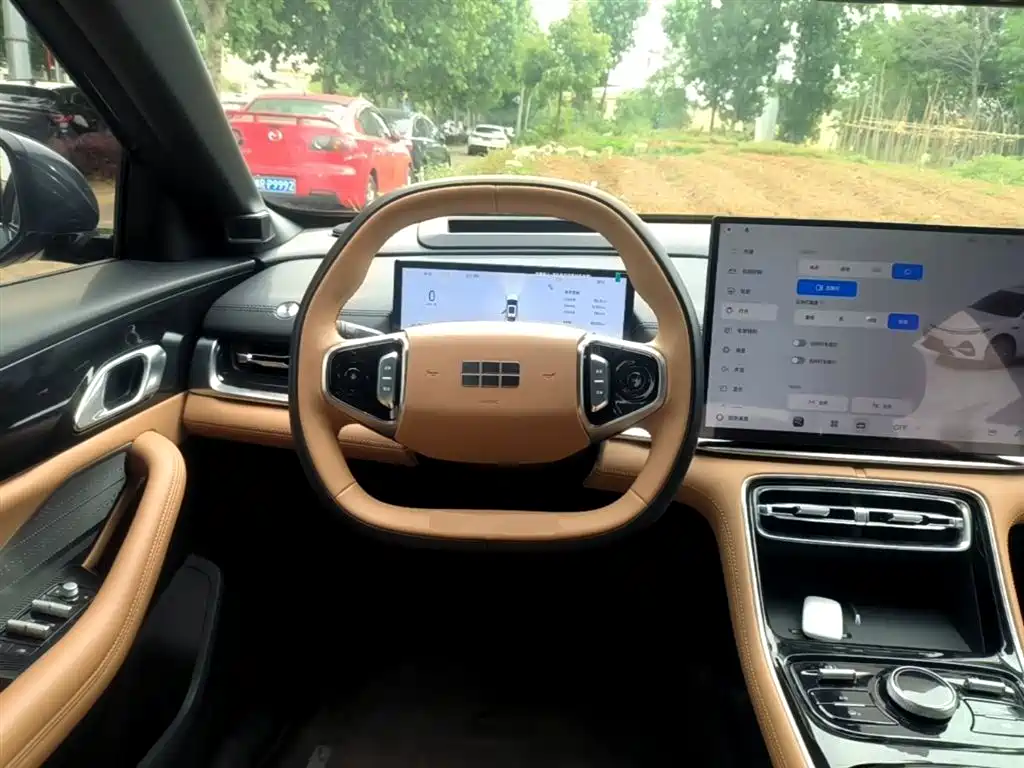 Geely Galaxy Galaxy A7 2025 EM-i фото 11