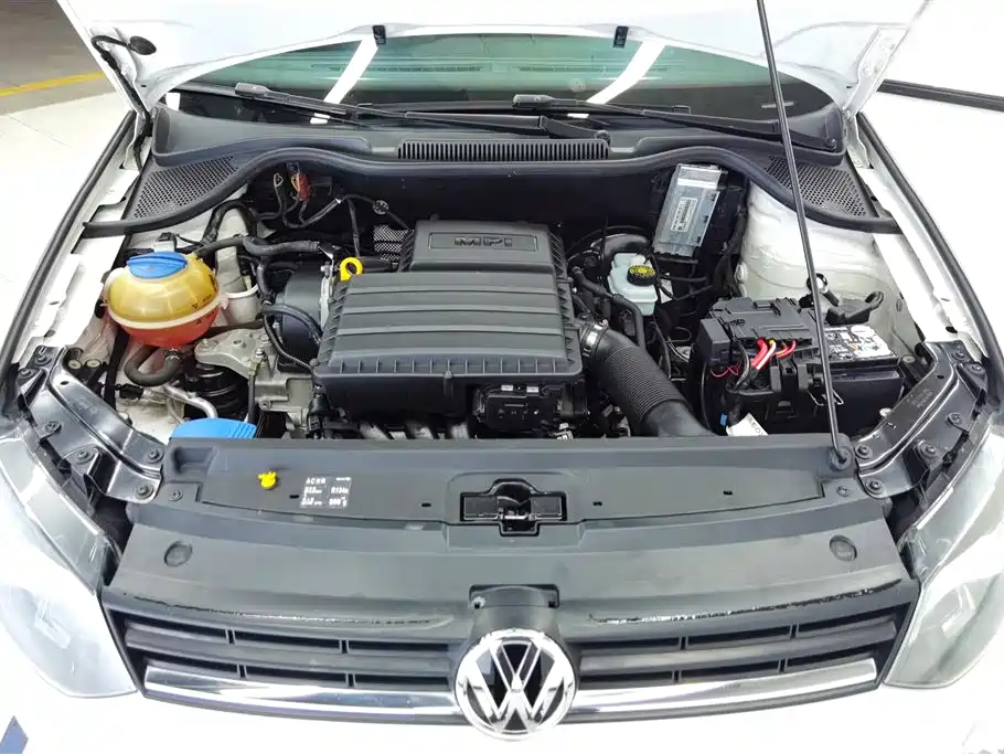 Volkswagen Polo 2016 1.4L Manual Trend фото 10