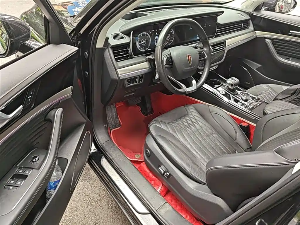 Hongqi HS5 2022 Facelift 2.0T Smart Flag Enjoyment Edition фото 16