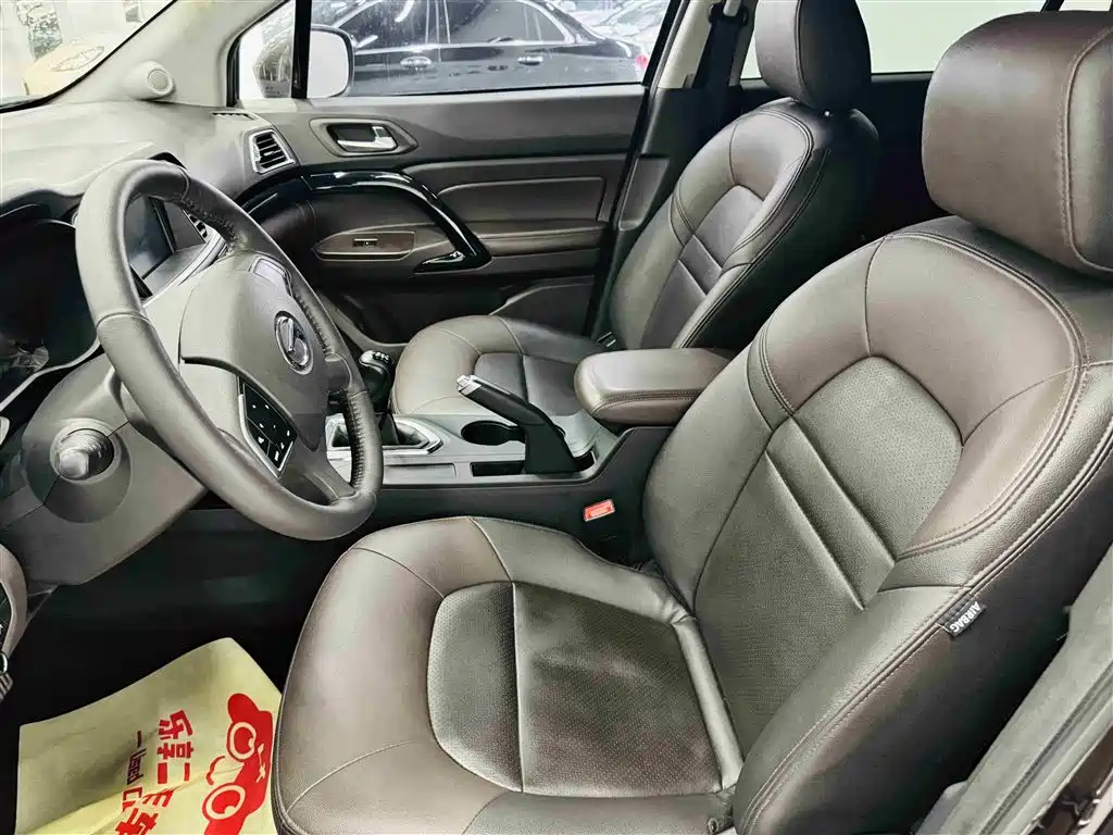 GAC Trumpchi Trumpchi GS4 2015 200T Manual Luxury Edition фото 12