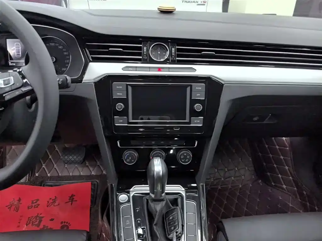 Volkswagen Magotan 2019 330TSI DSG Leading China V фото 13