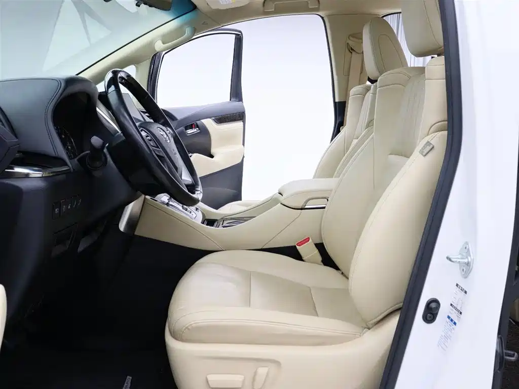 Toyota Alphard 2021 Hybrid 2.5L Premium фото 2