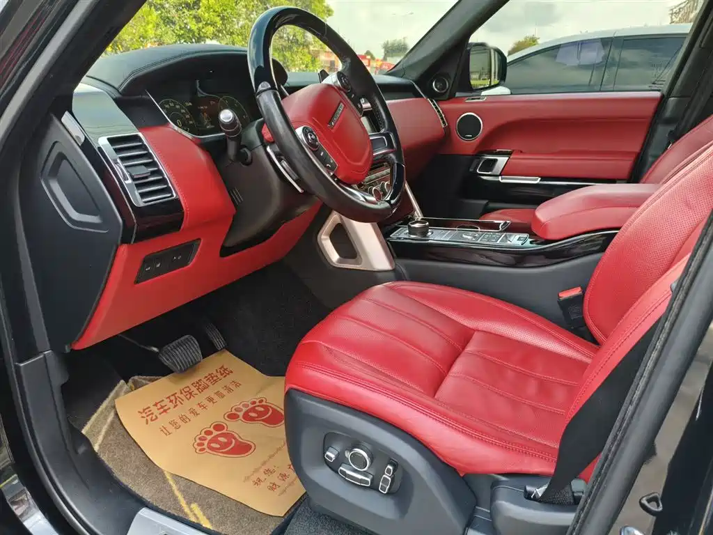 Land Rover Range Rover 2015 3.0 TDV6 Vogue SE Genesis Extended Edition фото 5
