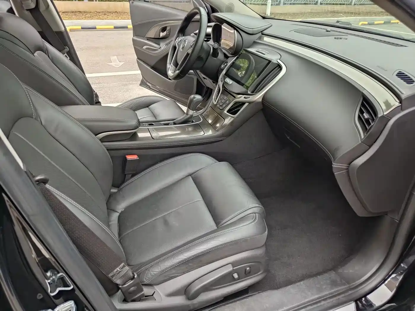 Фото 9 - Buick LaCrosse