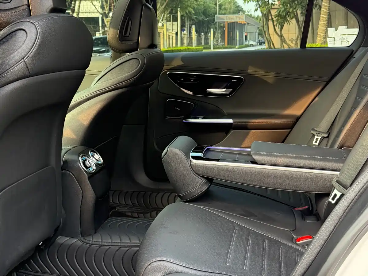 Mercedes-Benz C-Class 2024 Facelift C 260 L Sport фото 10