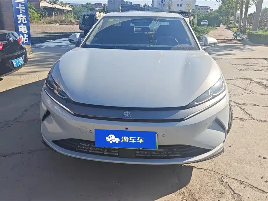 BYD Qin L 2025 EV 470KM Leading Edition фото 2
