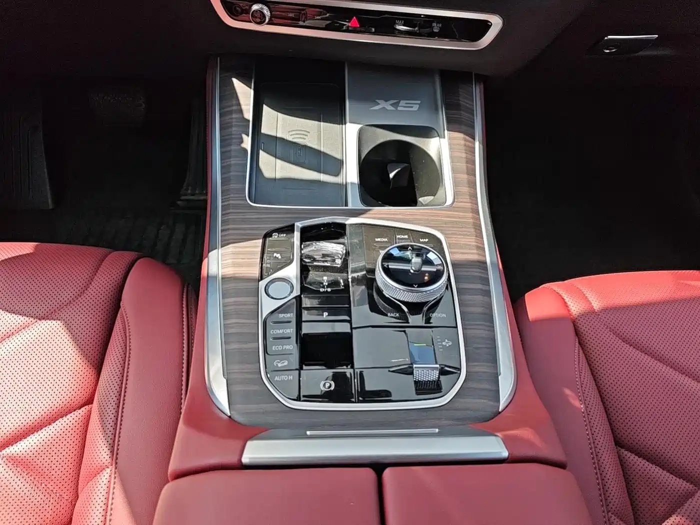 BMW X5 2025 Model xDrive 40Li Exclusive M Sport Blackout Package фото 9