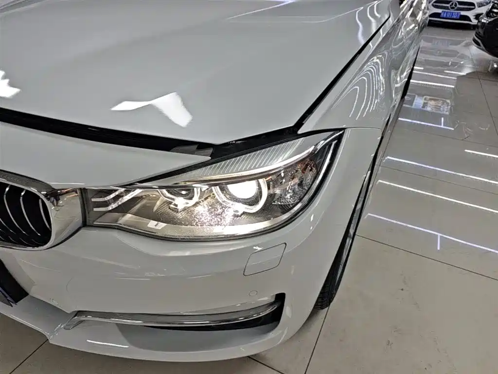 BMW 3 Series GT 2016 320i Design Package фото 24