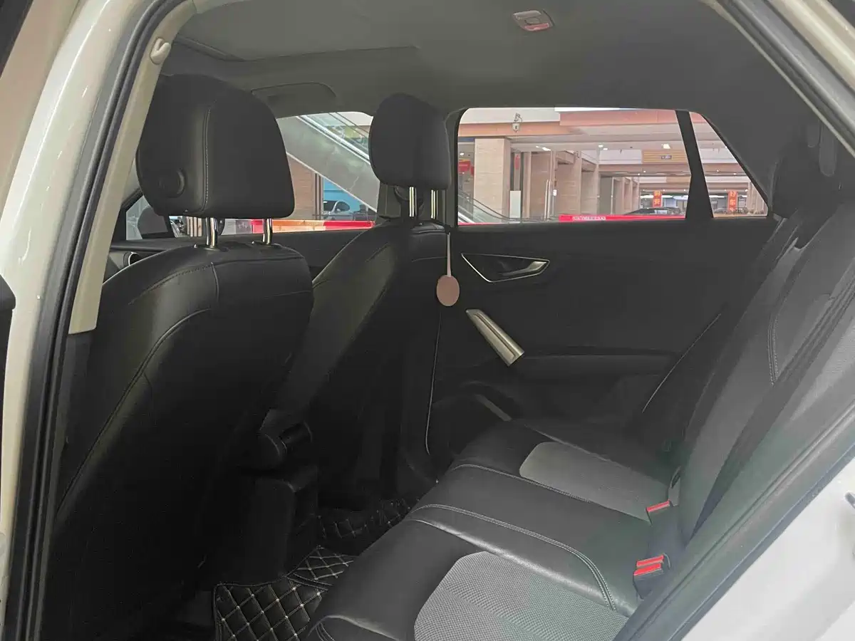 Audi Q2L 2018 35 TFSI Fashion Elegance China V фото 5