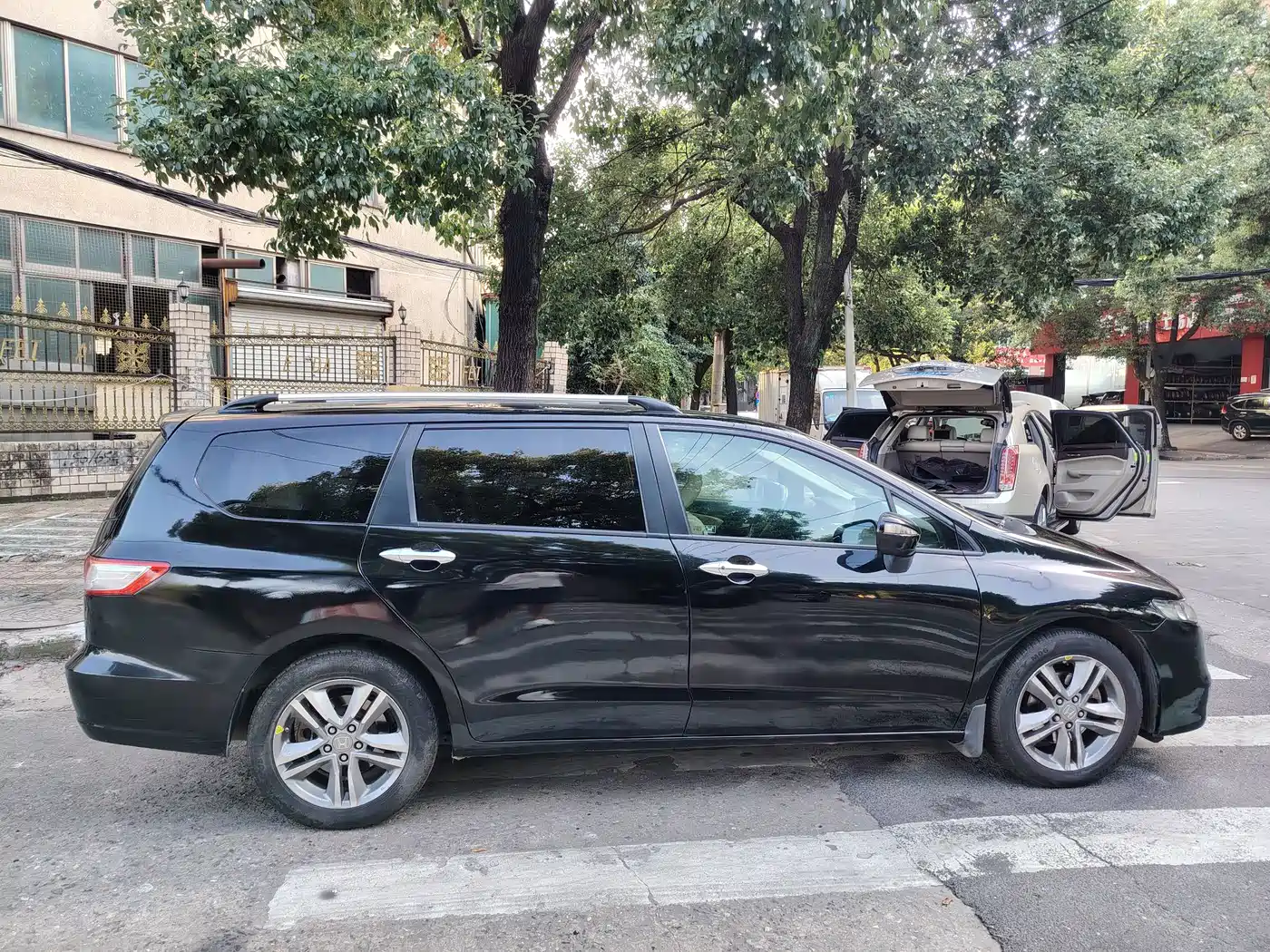 Фото 9 - Honda Odyssey