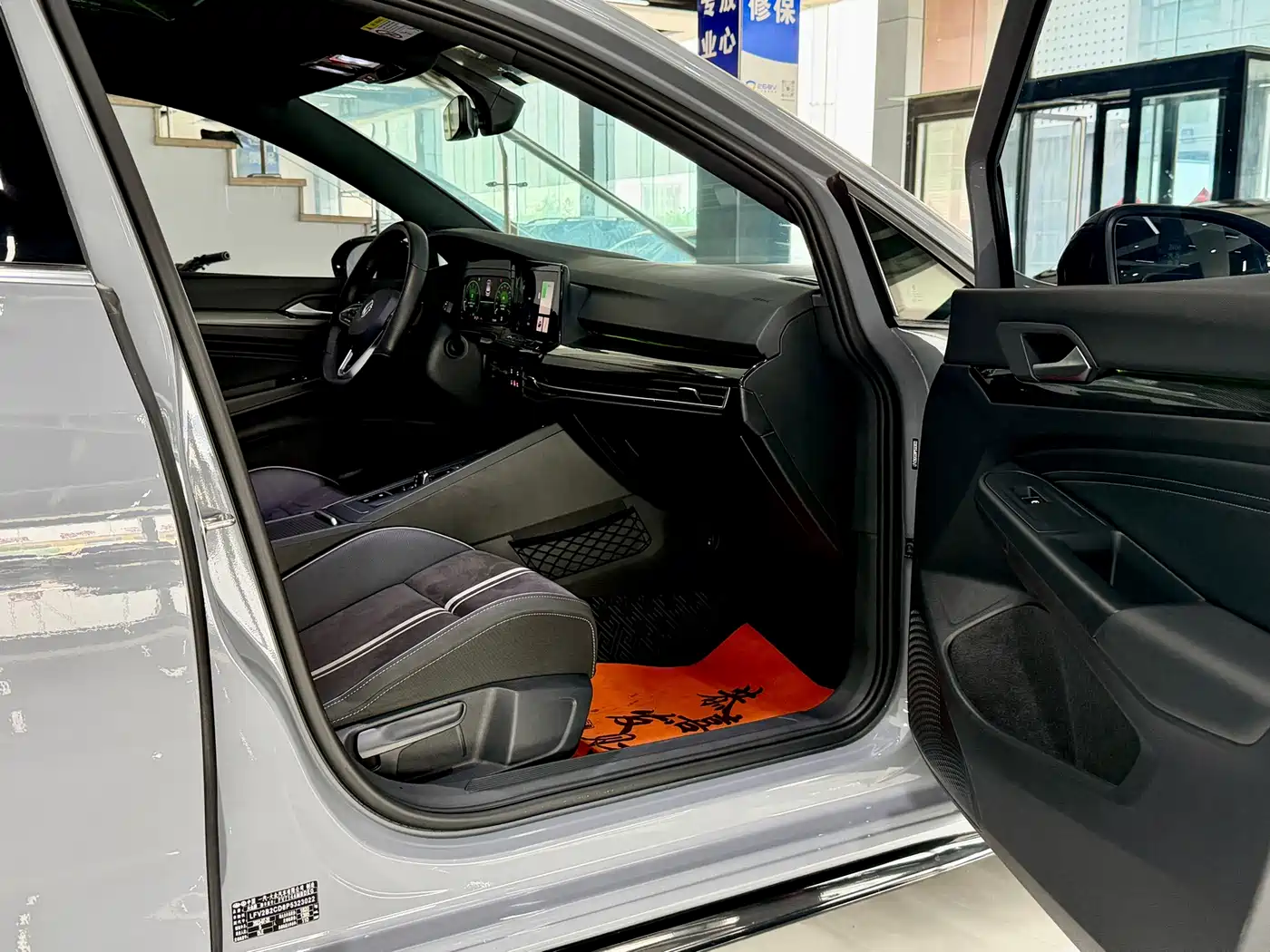Volkswagen Golf 2023 Facelift 280TSI DSG R-Line Lite фото 8